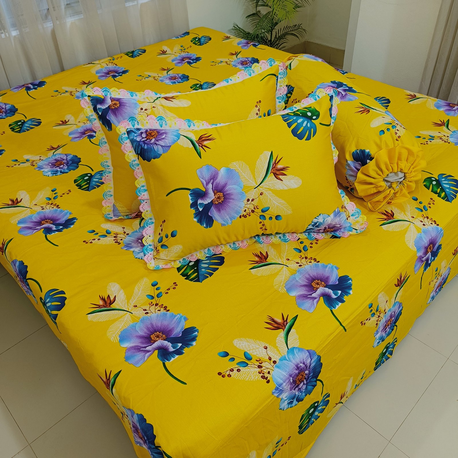 Striking Golden Yellow Bedsheet Set & Monstera Leaf Print with Berry Sprigs